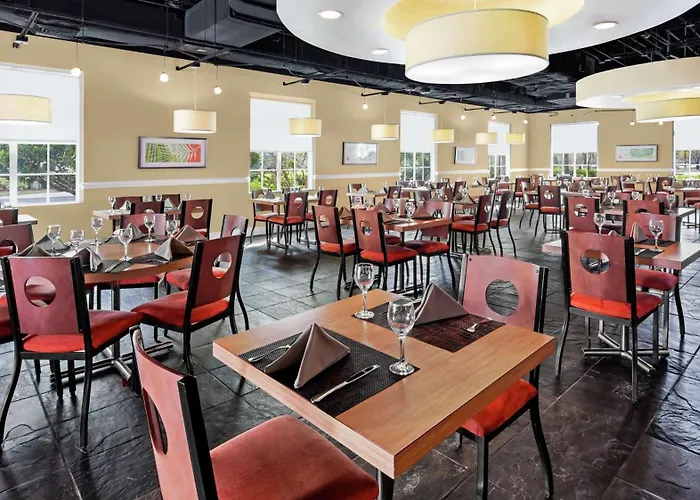 Doubletree By Hilton Sunrise - Sawgrass Mills